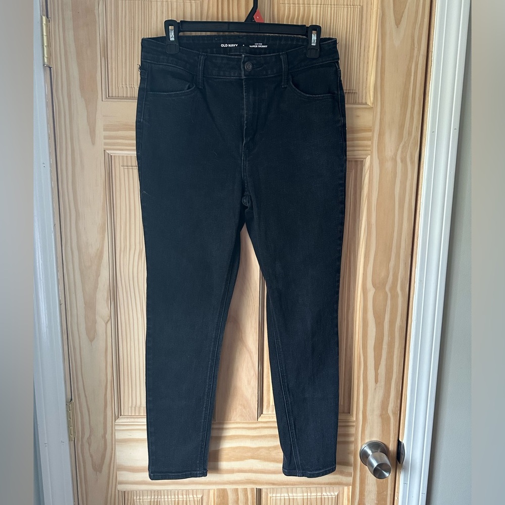 Old Navy High-Rise Super Skinny Black Jeans